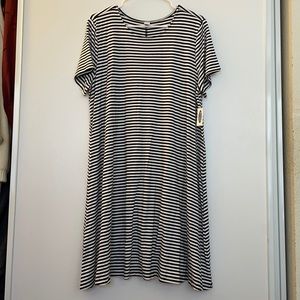 NWT Black & White Striped T-Shirt Dress